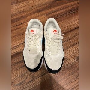 Lightly worn Nike air max